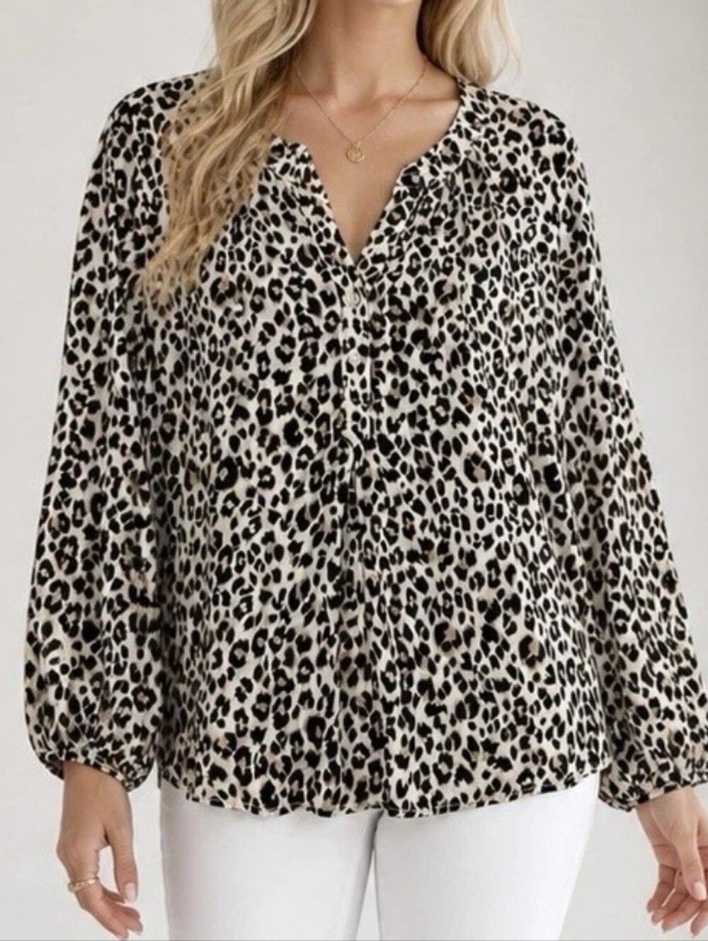 Old Navy Leopard Print V-Neck Long Sleeve Blouse Cream/Black/Brown XL Long Line